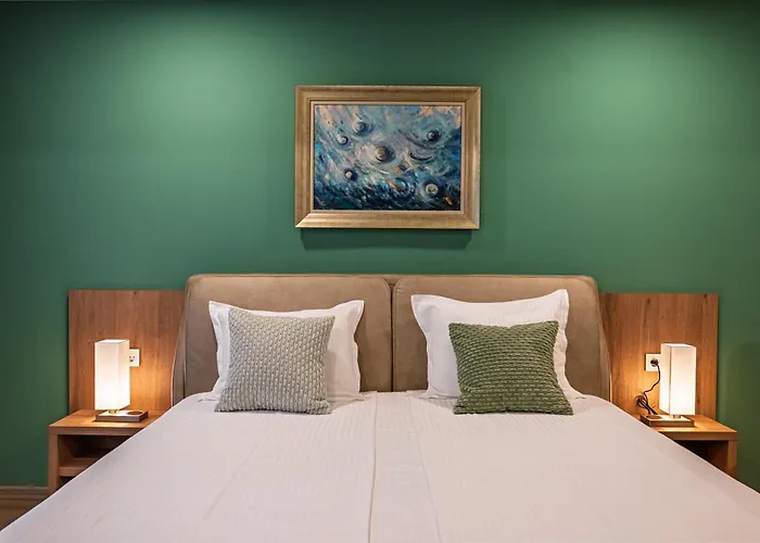 Cityscape Luxury Apartman *